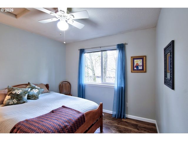 1943 Ne 51ST Ave, Hillsboro, OR 97124