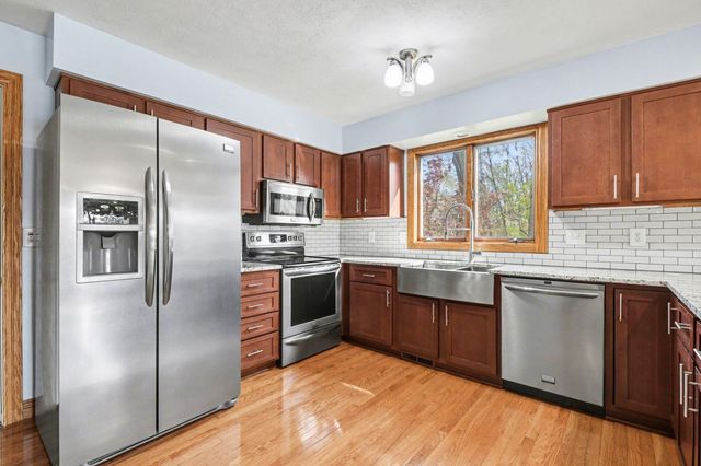 3050 Kenyon Lane, Middleville, MI 49333