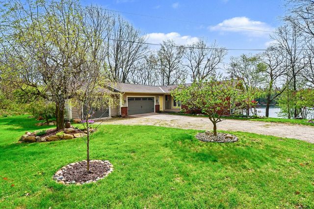 3050 Kenyon Lane, Middleville, MI 49333