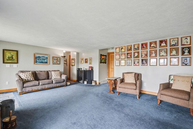 3050 Kenyon Lane, Middleville, MI 49333