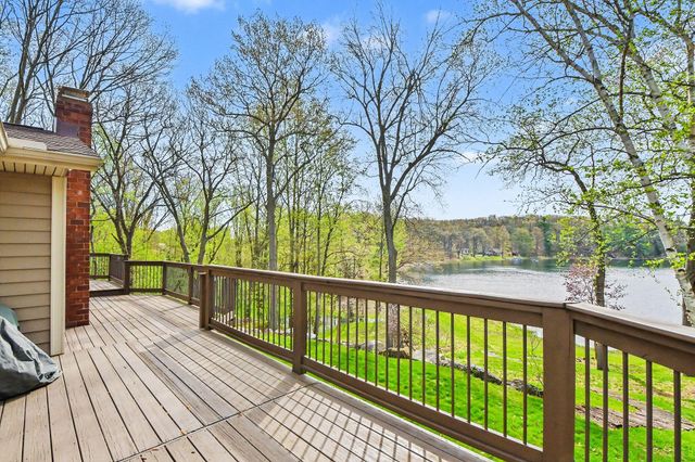 3050 Kenyon Lane, Middleville, MI 49333