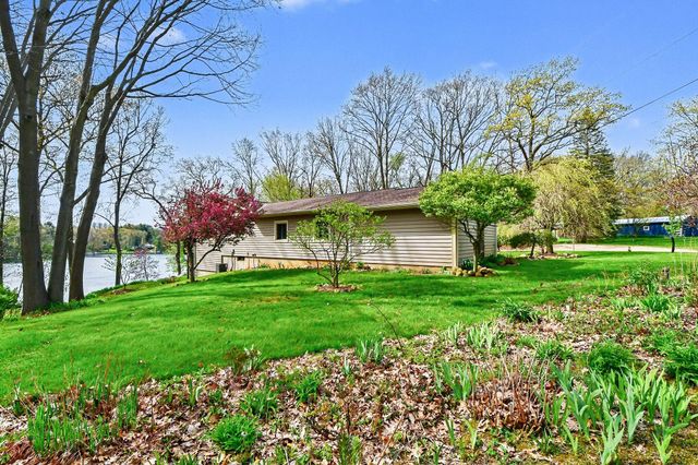 3050 Kenyon Lane, Middleville, MI 49333