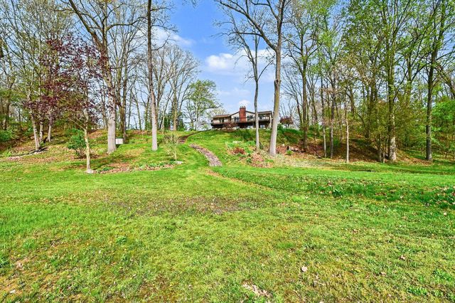 3050 Kenyon Lane, Middleville, MI 49333