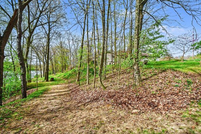 3050 Kenyon Lane, Middleville, MI 49333