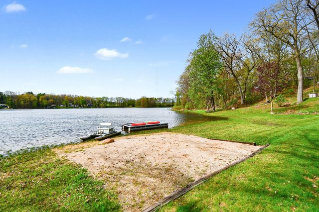 3050 Kenyon Lane, Middleville, MI 49333