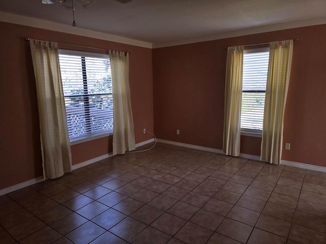 6206 Mountain Shadows DR A, Austin, TX 78735