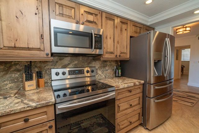 2731 NE 14th Street Causeway 118, Pompano Beach, FL 33062