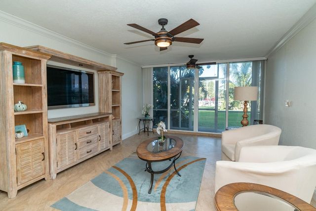 2731 NE 14th Street Causeway 118, Pompano Beach, FL 33062