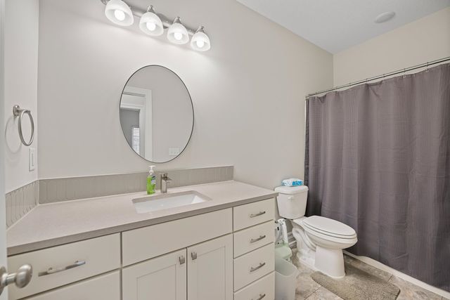 5837 N Edwards Ct, Wichita, KS 67204