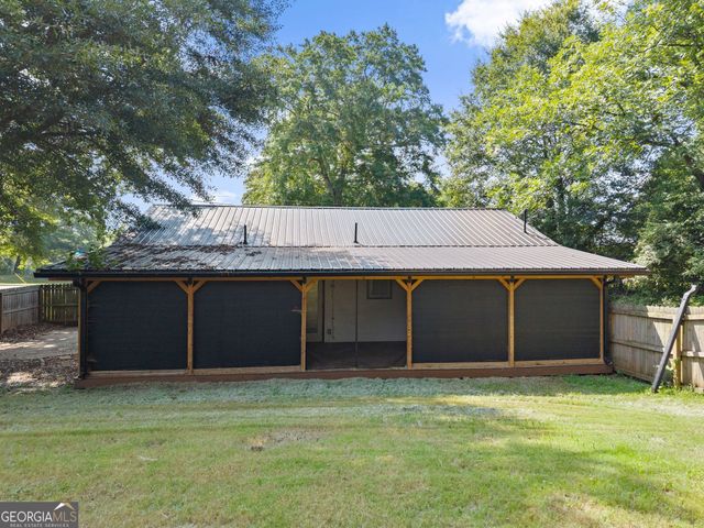 5702 Church Street, Flowery Branch, GA 30542