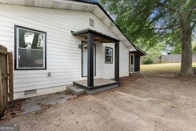 5702 Church Street, Flowery Branch, GA 30542