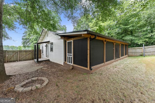 5702 Church Street, Flowery Branch, GA 30542