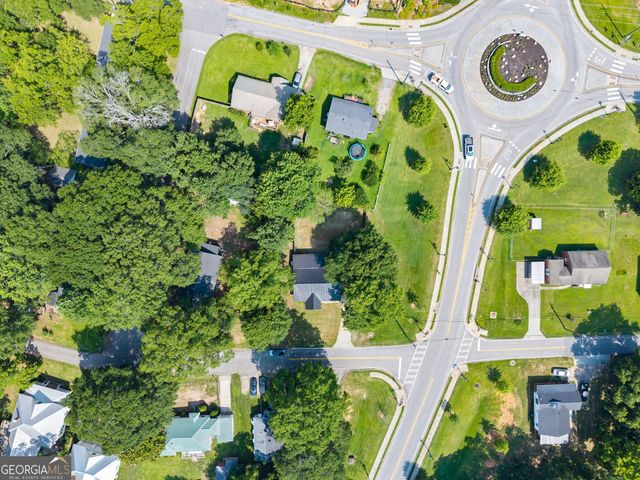 5702 Church Street, Flowery Branch, GA 30542