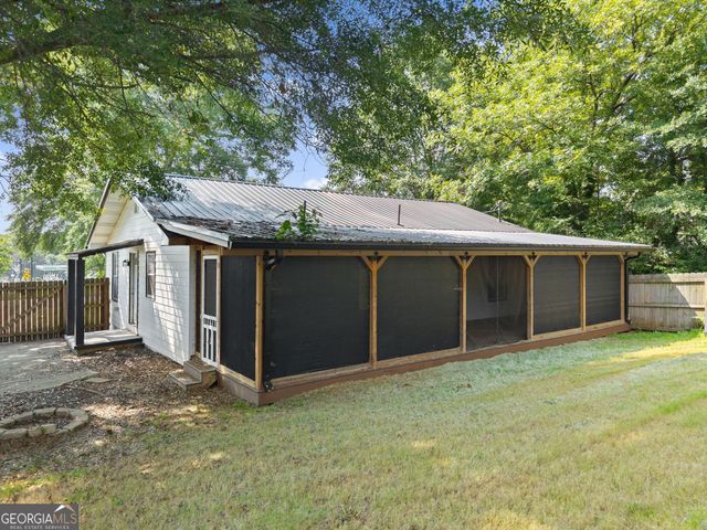 5702 Church Street, Flowery Branch, GA 30542