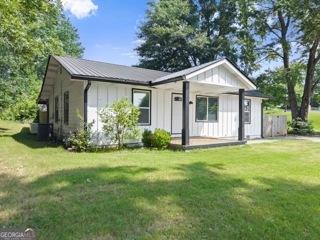 5702 Church Street, Flowery Branch, GA 30542