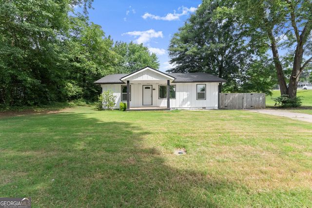 5702 Church Street, Flowery Branch, GA 30542