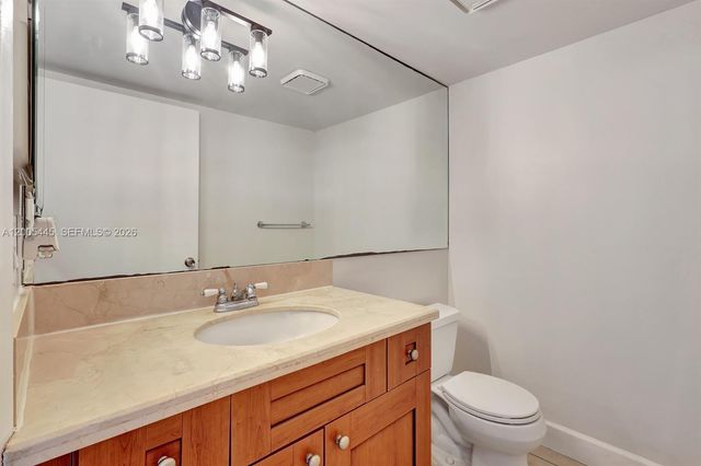 1733 Village Blvd 112, West Palm Beach, FL 33409