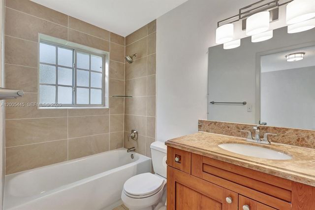 1733 Village Blvd 112, West Palm Beach, FL 33409