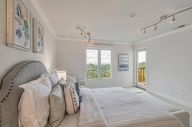 222 Oakley Avenue, San Carlos, CA 94070