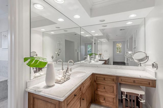 222 Oakley Avenue, San Carlos, CA 94070