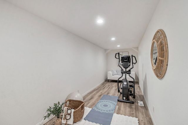 222 Oakley Avenue, San Carlos, CA 94070
