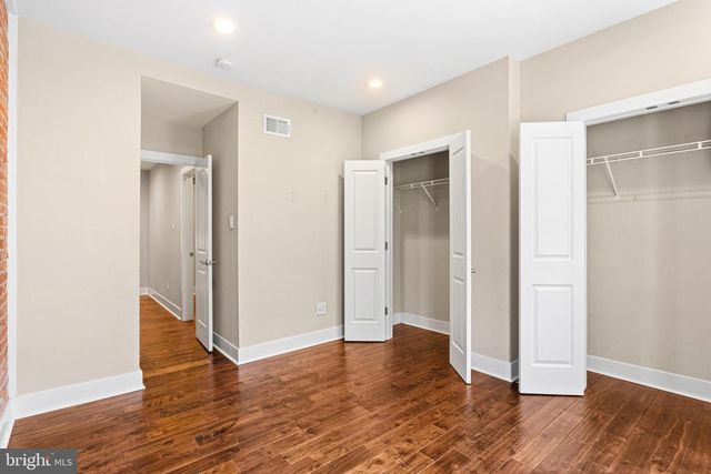 1233 N LECOUNT ST, Philadelphia, PA 19121