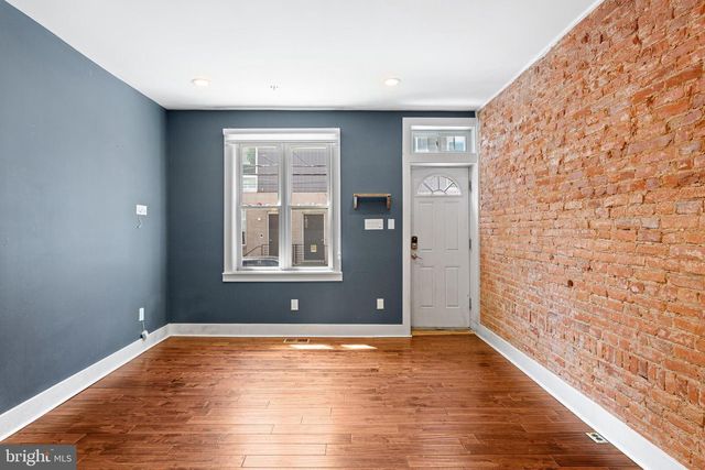 1233 N LECOUNT ST, Philadelphia, PA 19121