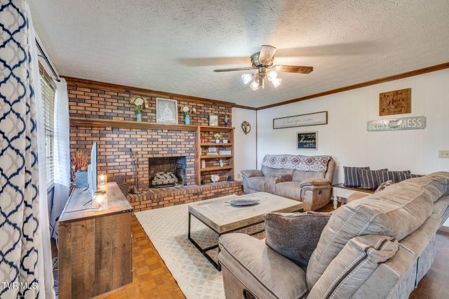 438 Riverview Drive, Johnson City, TN 37601