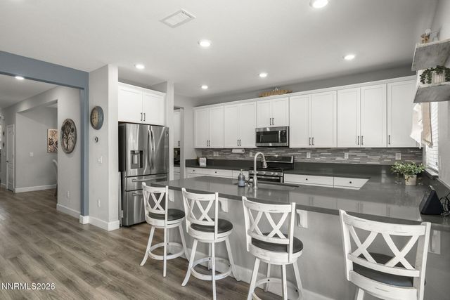 6049 Shining Sunset Drive, Sparks, NV 89436