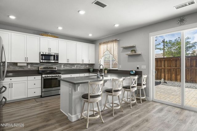6049 Shining Sunset Drive, Sparks, NV 89436
