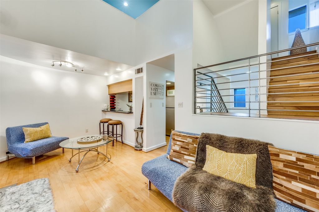 4130 Newton Avenue D, Dallas, TX 75219