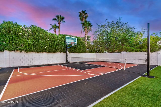 5839 E VOLTAIRE Avenue, Scottsdale, AZ 85254