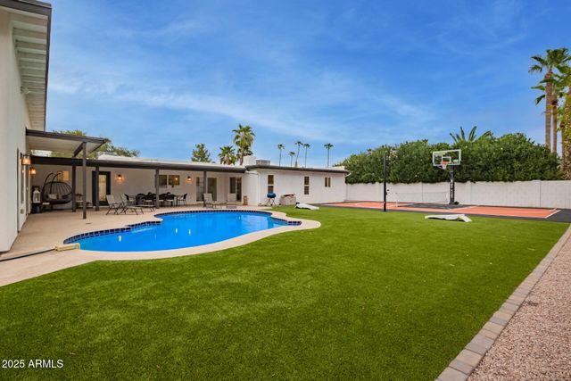 5839 E VOLTAIRE Avenue, Scottsdale, AZ 85254