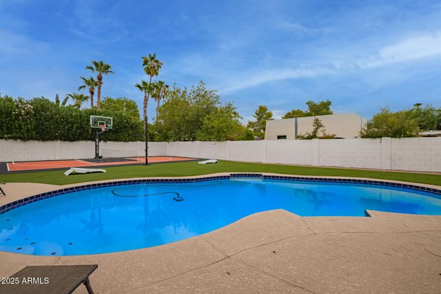 5839 E VOLTAIRE Avenue, Scottsdale, AZ 85254