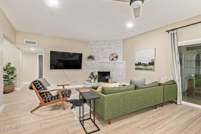 5839 E VOLTAIRE Avenue, Scottsdale, AZ 85254