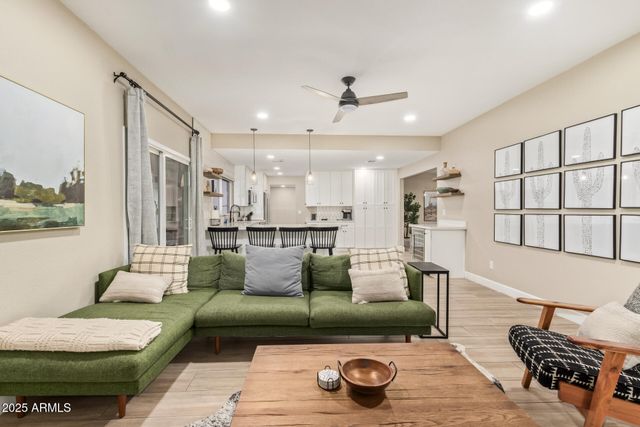 5839 E VOLTAIRE Avenue, Scottsdale, AZ 85254