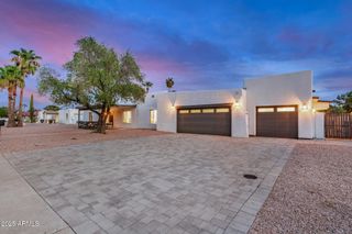 5839 E VOLTAIRE Avenue, Scottsdale, AZ 85254