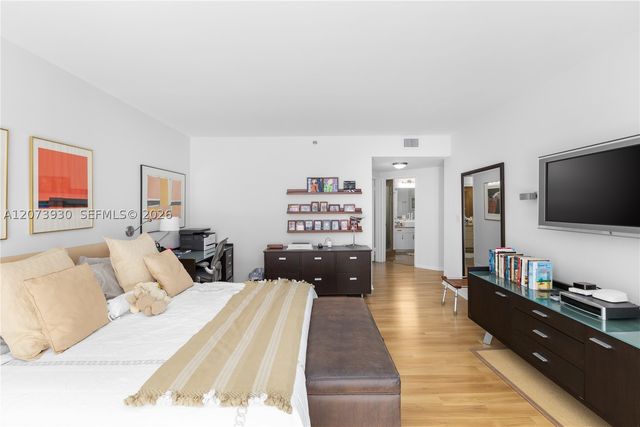 1581 Brickell Ave 1105, Miami, FL 33129