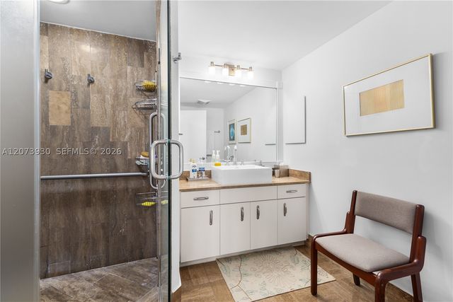 1581 Brickell Ave 1105, Miami, FL 33129