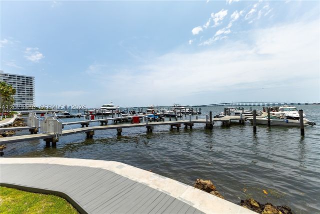 1581 Brickell Ave 1105, Miami, FL 33129