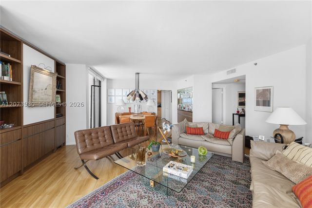 1581 Brickell Ave 1105, Miami, FL 33129