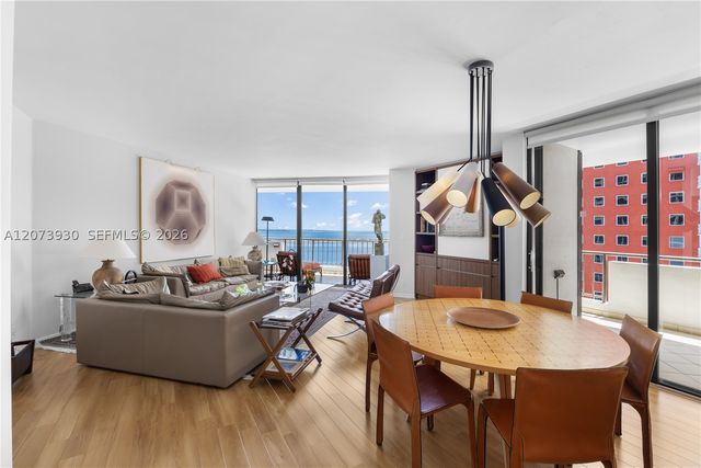 1581 Brickell Ave 1105, Miami, FL 33129