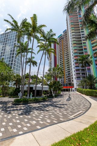 1581 Brickell Ave 1105, Miami, FL 33129