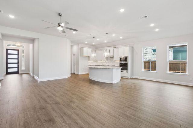 4552 Lyre Leaf Drive, Fort Worth, TX 76036