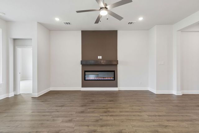 4552 Lyre Leaf Drive, Fort Worth, TX 76036