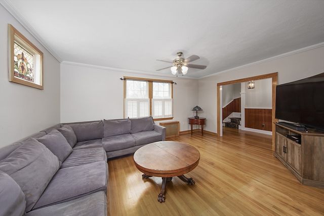 64 Livingstone Ave, Beverly, MA 01915