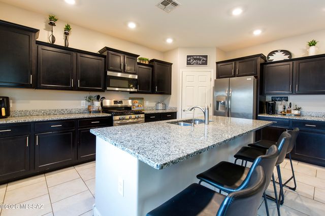 12148 E Domnitch Drive, Vail, AZ 85641