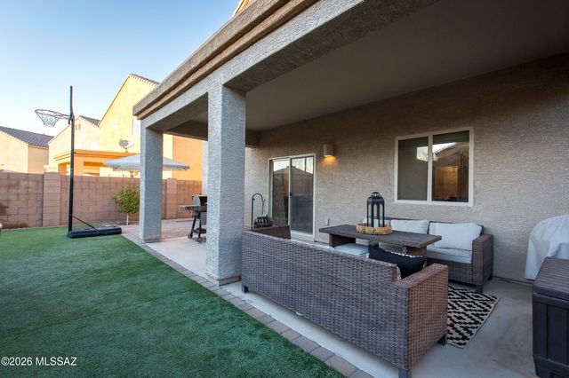 12148 E Domnitch Drive, Vail, AZ 85641