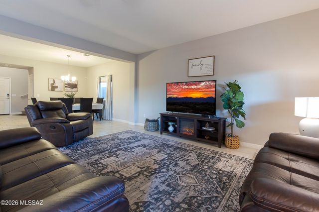 12148 E Domnitch Drive, Vail, AZ 85641