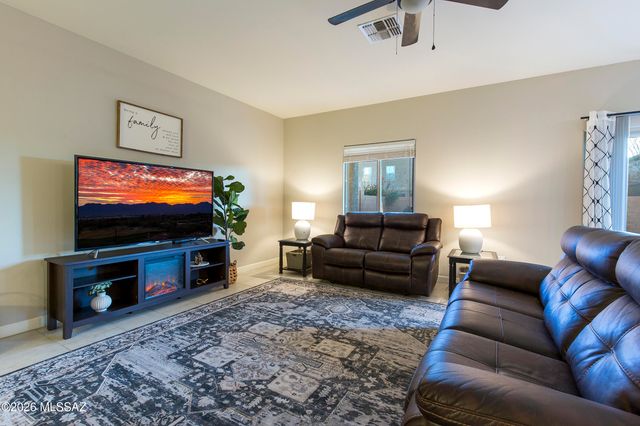 12148 E Domnitch Drive, Vail, AZ 85641